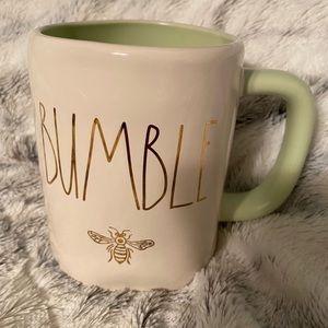 Rae Dunn Bumble mug